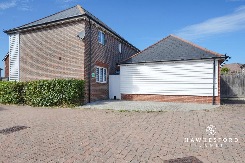 Ringlet Grove, Iwade - Parking