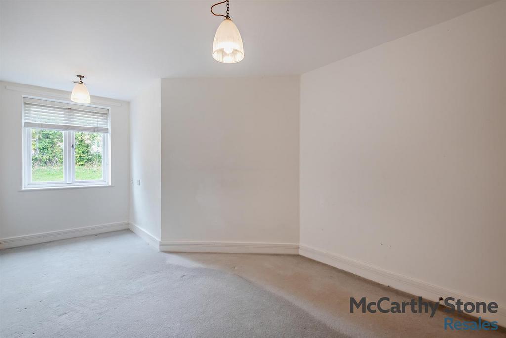 8665640-interior01-800.jpg