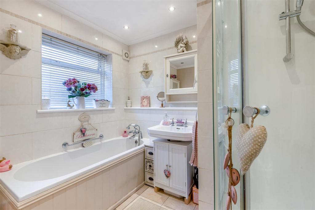 8665358-interior10.jpg
