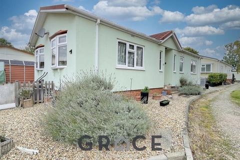 2 bedroom park home for sale, Chalk Hill Lane, Great Blakenham, Ipswich