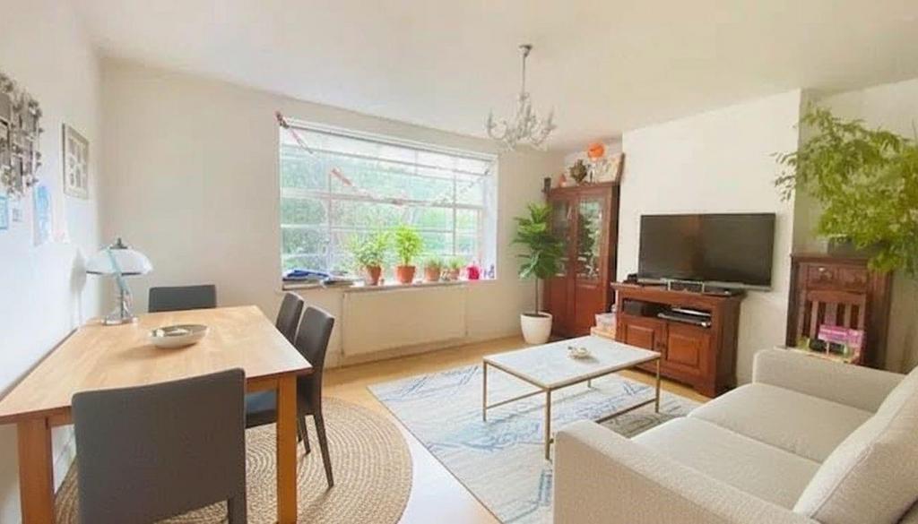 Enhanced living room (3).jpg