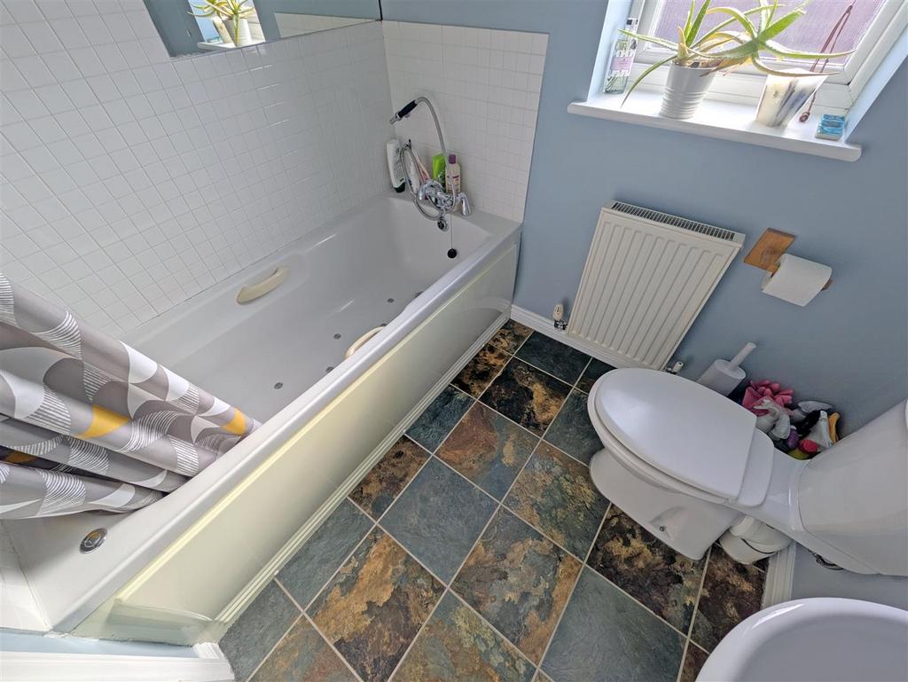 Bathroom.jpg