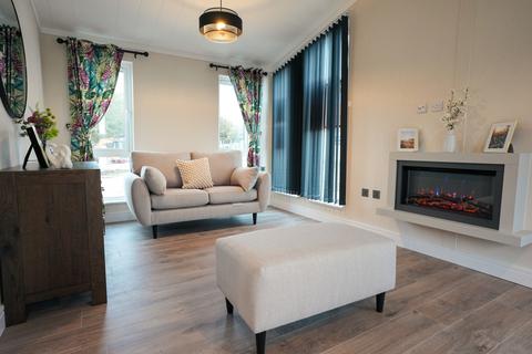 2 bedroom park home for sale, Studley, Warwickshire, B80