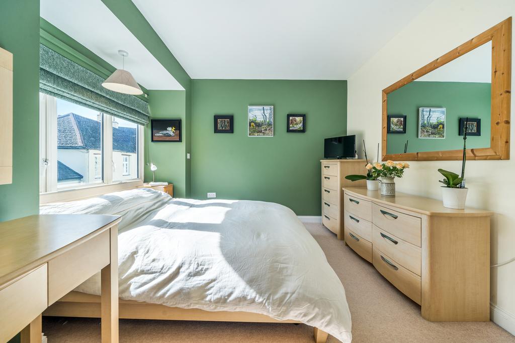 1359096-23-68daa1a57b294-ARW-1