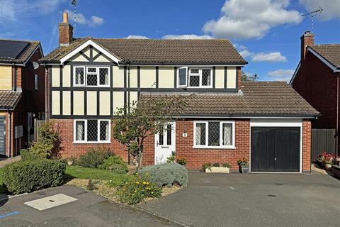 4 bedroom detached house for sale, Camrose Close, Oakham