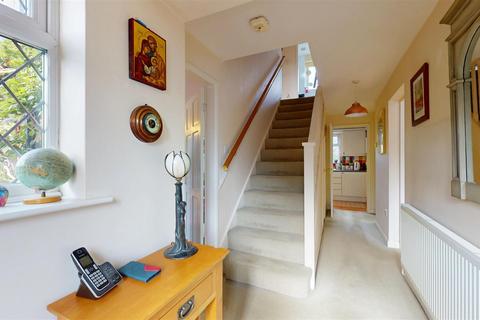 4 bedroom detached house for sale, Camrose Close, Oakham