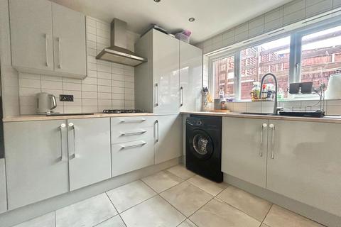 3 bedroom end of terrace house for sale, Central Drive, Dudley DY3