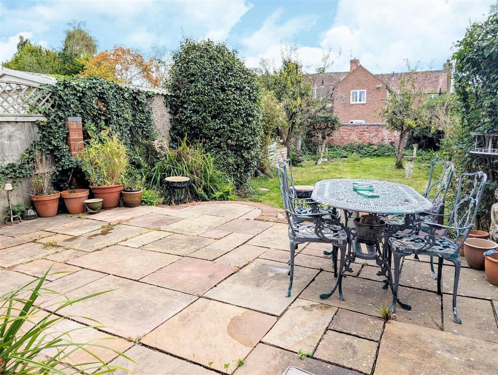 Garden 1.jpg