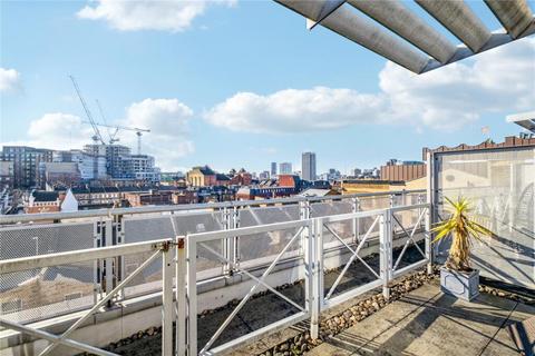 5 bedroom townhouse for sale, 34 Illminster Gardens at Resales, 34, Ilminster Gardens SW11