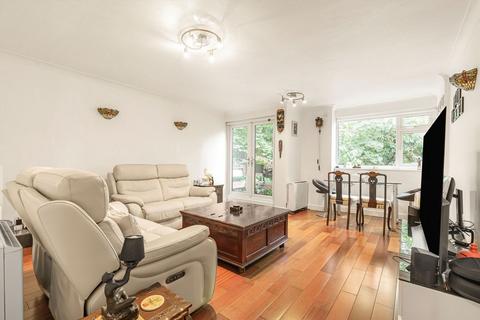 34 Mountcombe Close, Surbiton, KT6 6LJ