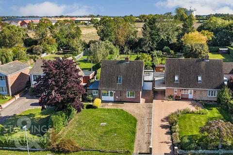 3 bedroom detached house for sale, Shotford Road, Harleston