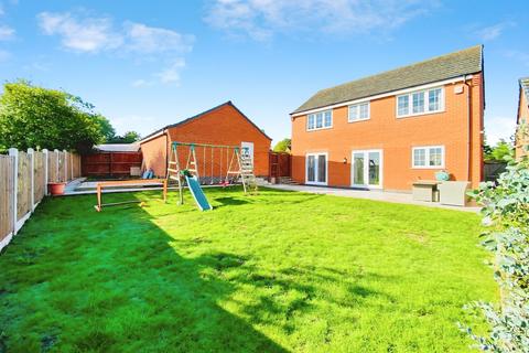4 bedroom detached house for sale, Dent Drive, Thurmaston, LE4