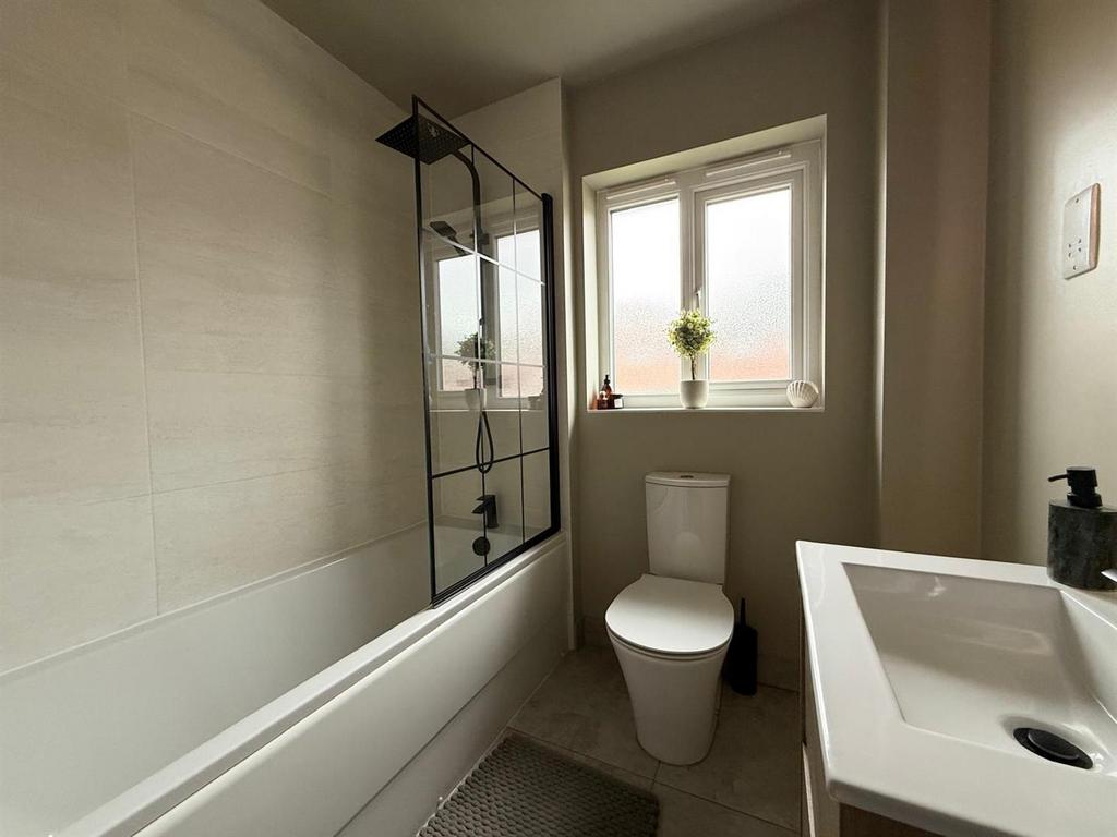 Family bathroom