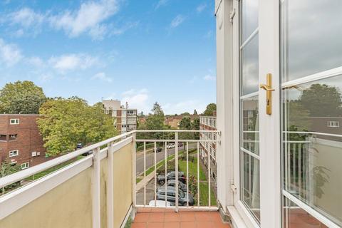 2 bedroom flat for sale, Putney Hill, London SW15