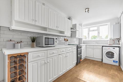 2 bedroom flat for sale, Putney Hill, London SW15