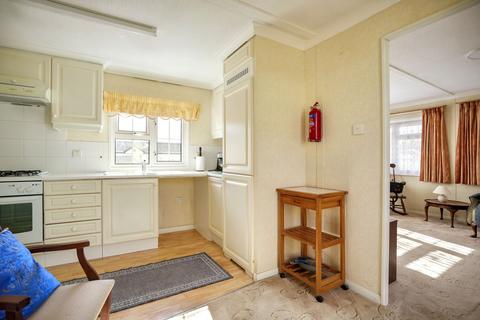 2 bedroom park home for sale, Forstal Lane, Harrietsham, ME17