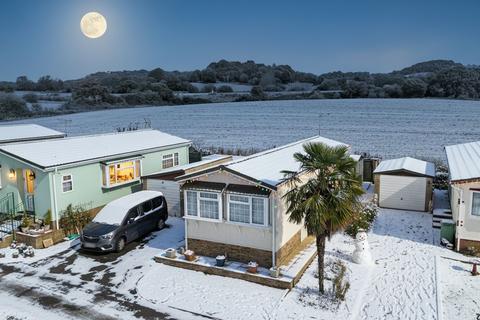 2 bedroom park home for sale, Forstal Lane, Harrietsham, ME17