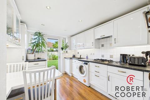 1 bedroom apartment for sale, Seymour Gardens, Ruislip, HA4