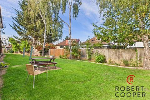 1 bedroom apartment for sale, Seymour Gardens, Ruislip, HA4