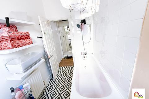 undefined, 63 Frinton Mews, Gants Hill, IG2 6JD, UK