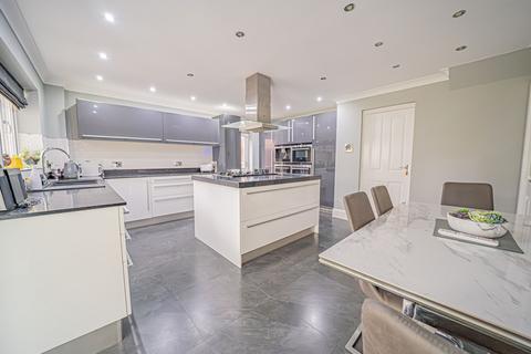 5 bedroom detached house for sale, Grovefield Crescent, Balsall Common, CV7
