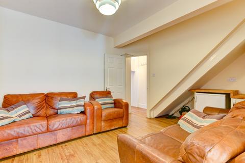 6 bedroom house to rent, Coronation Street, Brighton BN2