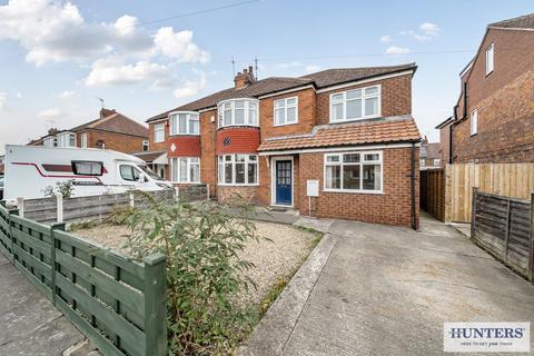 5 bedroom semi-detached house for sale, Whernside Avenue, York