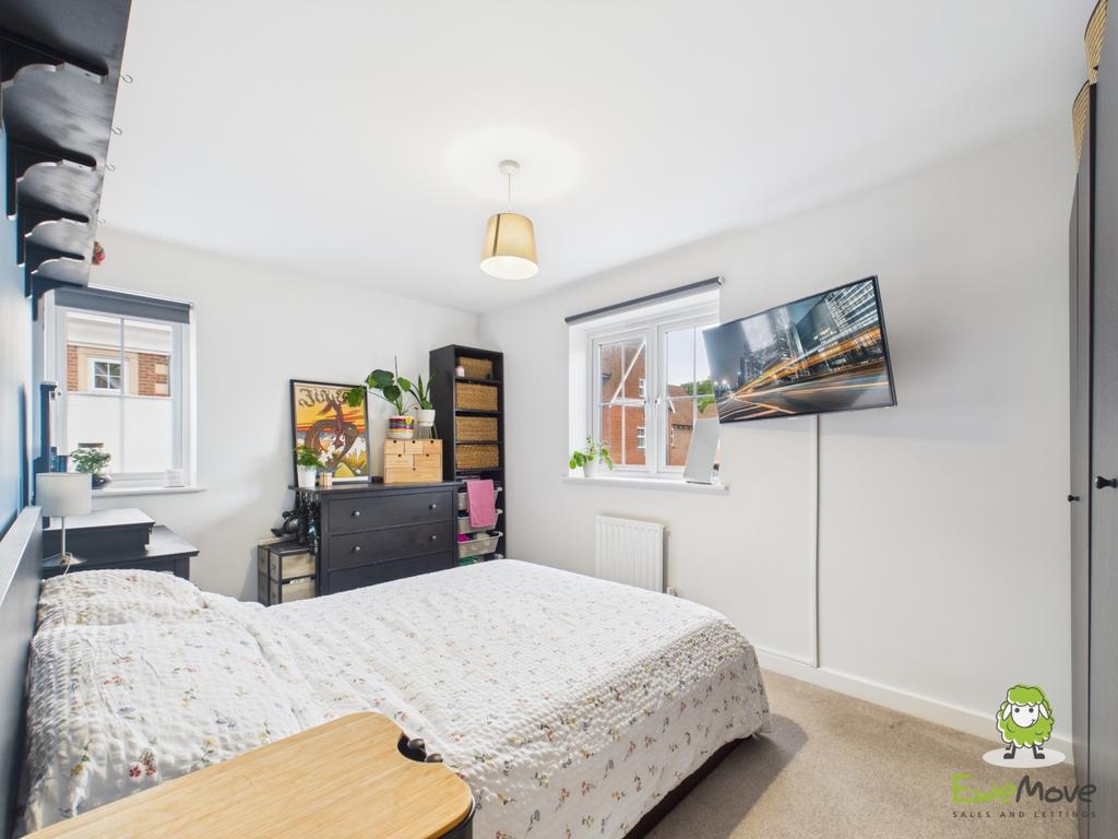 Ewe Move Estate Agents Basingstoke - Dovecote Way -