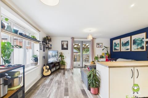 undefined, Dovecote Way, Chineham, Basingstoke, Hampshire, RG24