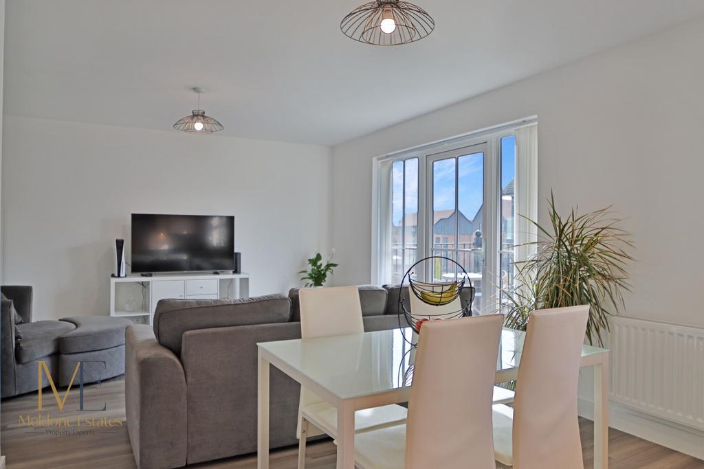Dining area 2