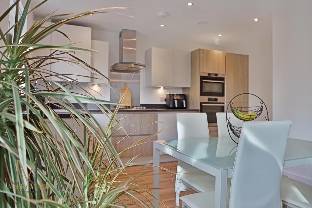 Dining area 3