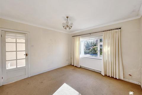 2 bedroom bungalow for sale, Nantycaws