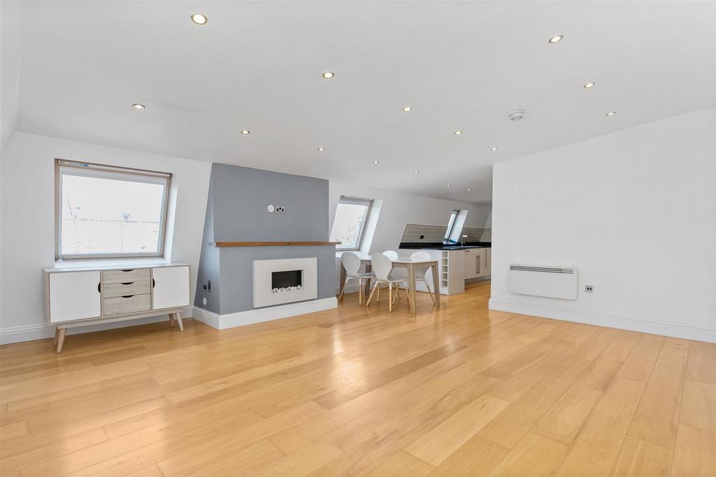 Living/dining space