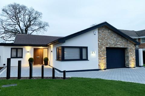 3 bedroom detached bungalow for sale, Rollswood Drive, Solihull