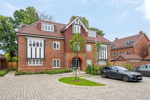 Albright Gardens, Walton-On-Thames, KT12