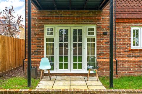 undefined, Albright Gardens, Walton-On-Thames, KT12
