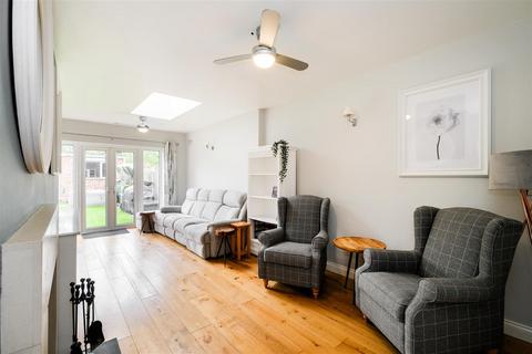 3 bedroom terraced house for sale, Drysdale Avenue, North Chingford