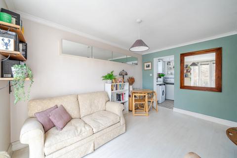 1 bedroom flat for sale, Clapham Road, Clapham, London, SW9