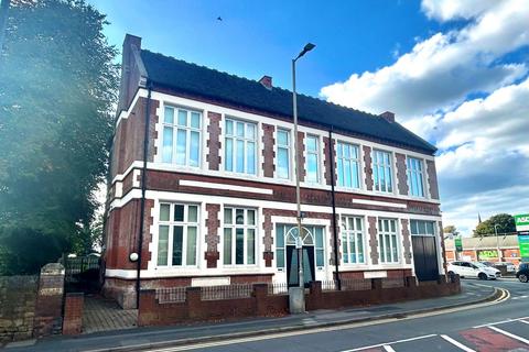 undefined, High Holborn, Sedgley DY3