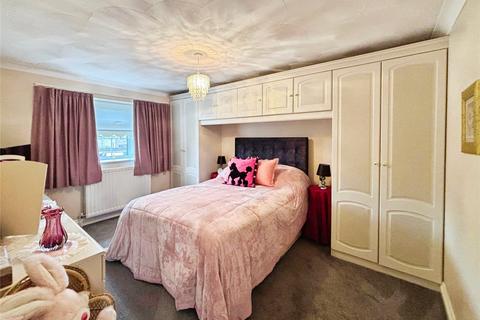 3 bedroom semi-detached house for sale, Matthews Close, Kent CT14