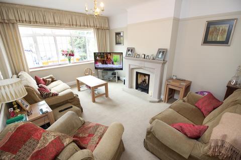 4 bedroom semi-detached house for sale, Columbia Avenue, Worcester Park KT4
