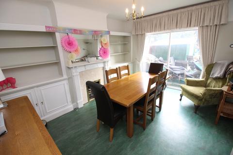 4 bedroom semi-detached house for sale, Columbia Avenue, Worcester Park KT4