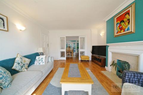 undefined, Southbourne Crescent, Hendon NW4