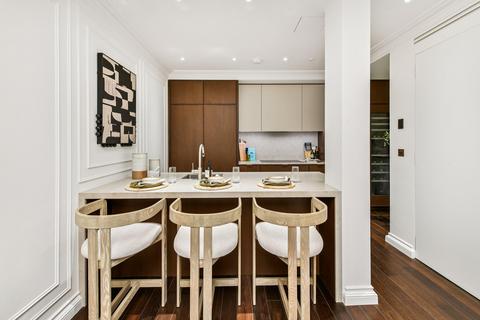 3 bedroom flat to rent, Charles Street, London, W1J
