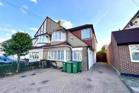 4 bedroom semi-detached house for sale, Chestnut Drive, Bexleyheath DA7