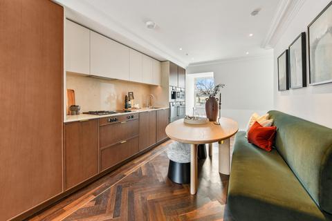 3 bedroom flat to rent, Charles Street, London, W1X W1J