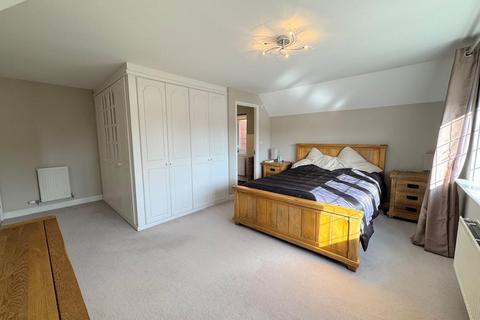 4 bedroom detached house for sale, Sherroside Close, Derby DE22