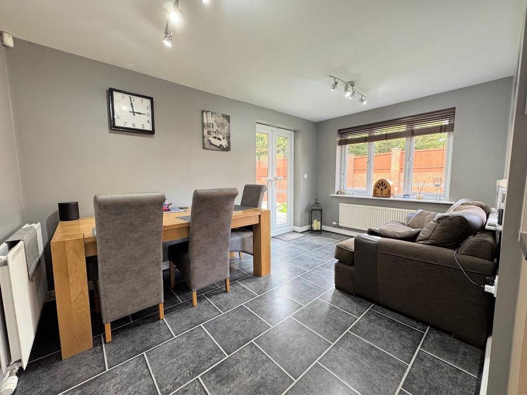 Living dining area