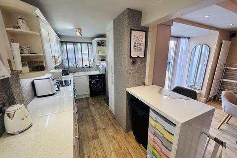 undefined, Long Lane, Bolton, Greater Manchester, BL2