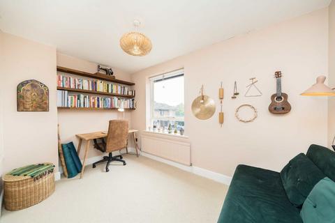 2 bedroom house for sale, Linnet Mews, London SW12